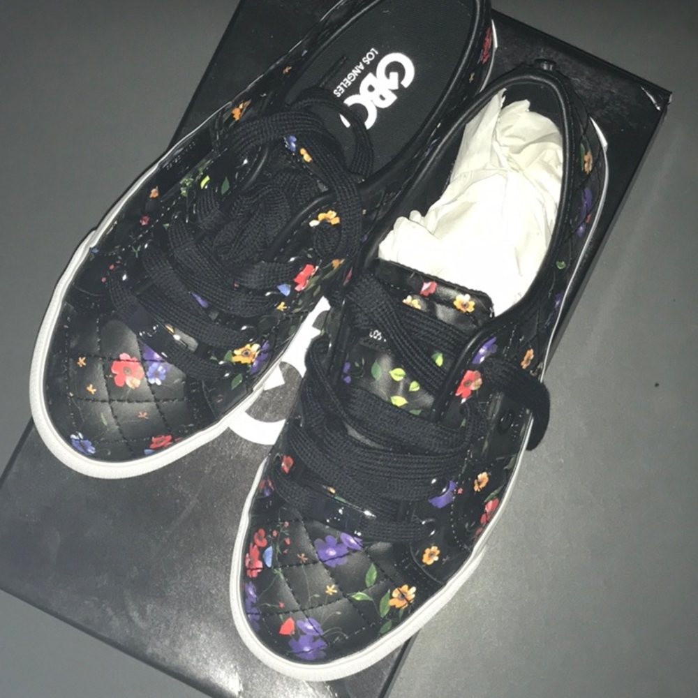 Black and flowery shoes